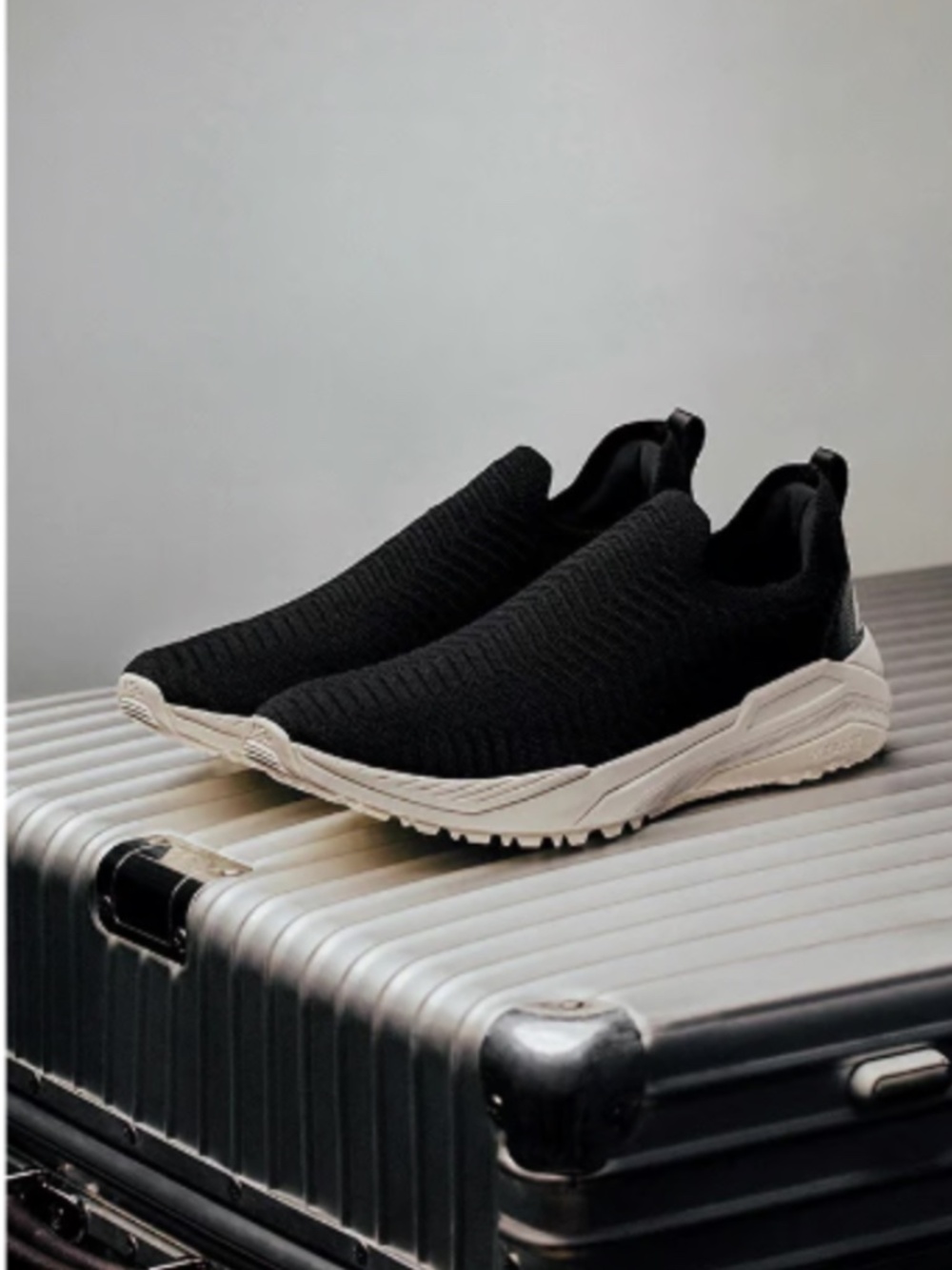 APL Women's TechLoom Traveler in Black size 8